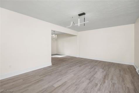 4590 Brendan Lane North Olmsted OH 44070