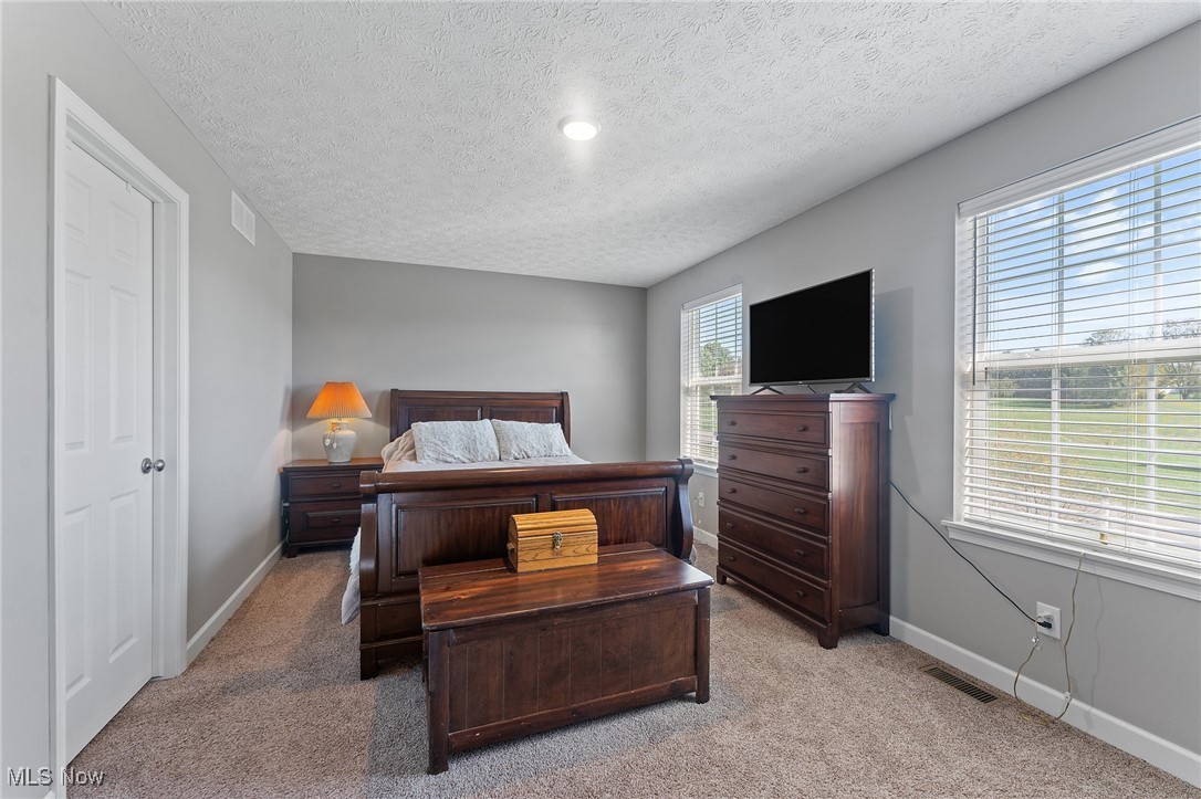 3835 Linda Way New Waterford OH 44445