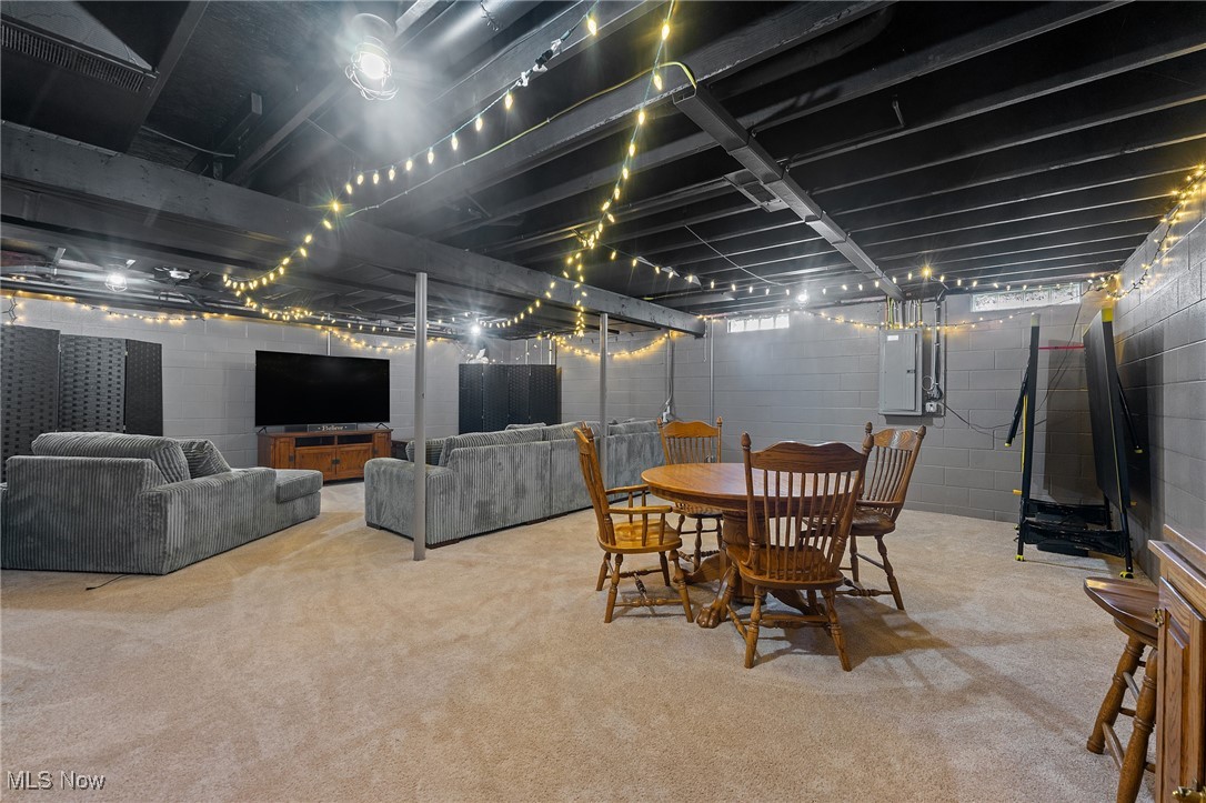 3835 Linda Way New Waterford OH 44445