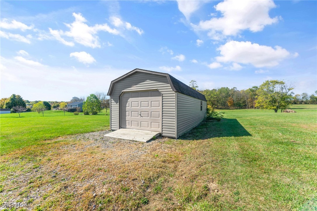 3835 Linda Way New Waterford OH 44445