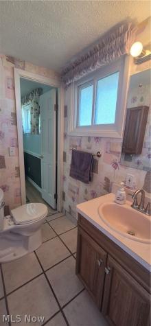 73 E Hillsdale Avenue Seven Hills OH 44131