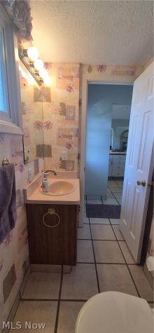 73 E Hillsdale Avenue Seven Hills OH 44131