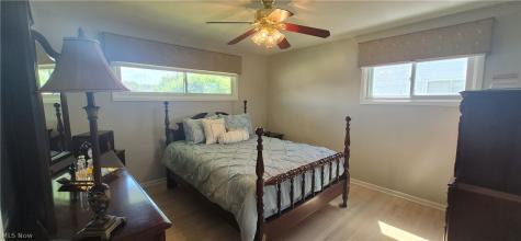 73 E Hillsdale Avenue Seven Hills OH 44131