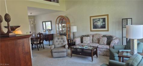 73 E Hillsdale Avenue Seven Hills OH 44131