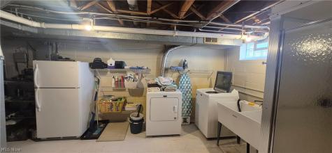 73 E Hillsdale Avenue Seven Hills OH 44131