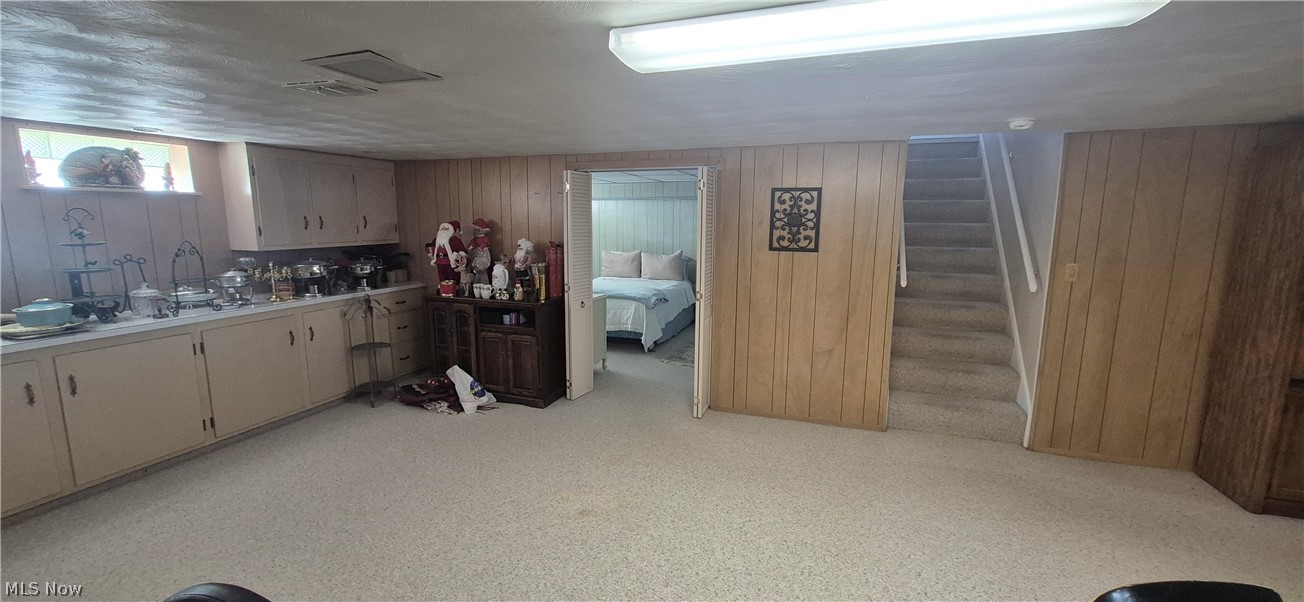 73 E Hillsdale Avenue Seven Hills OH 44131