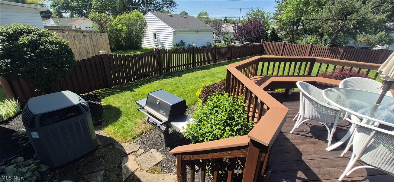 73 E Hillsdale Avenue Seven Hills OH 44131