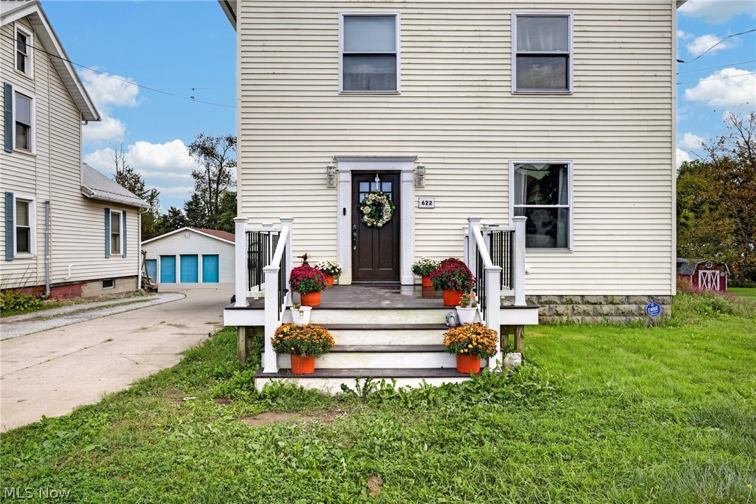 622 Columbia Street Leetonia OH 44431