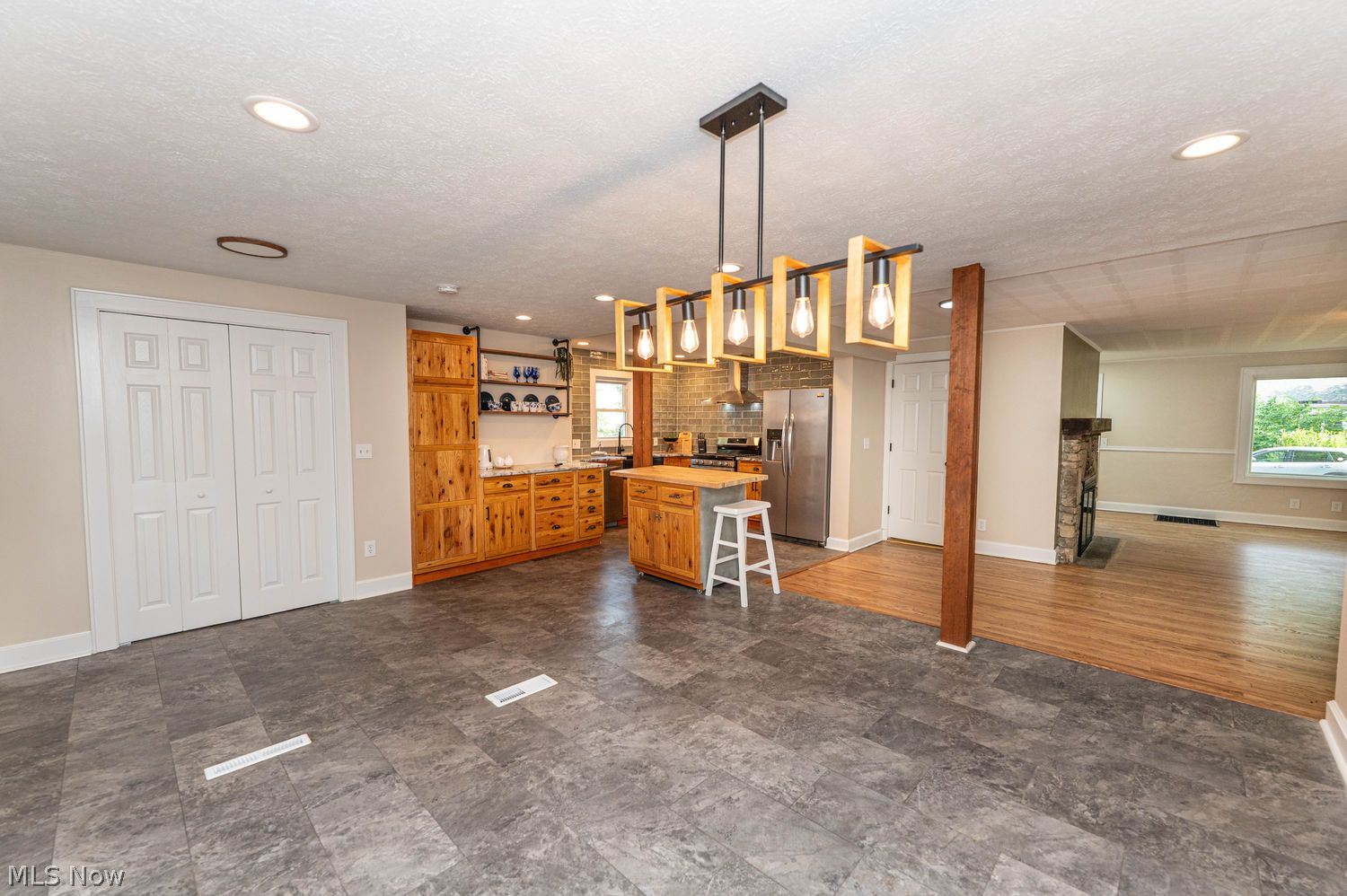 38306 Roselawn Avenue Willoughby OH 44094