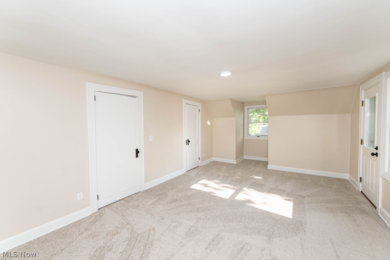 38306 Roselawn Avenue Willoughby OH 44094