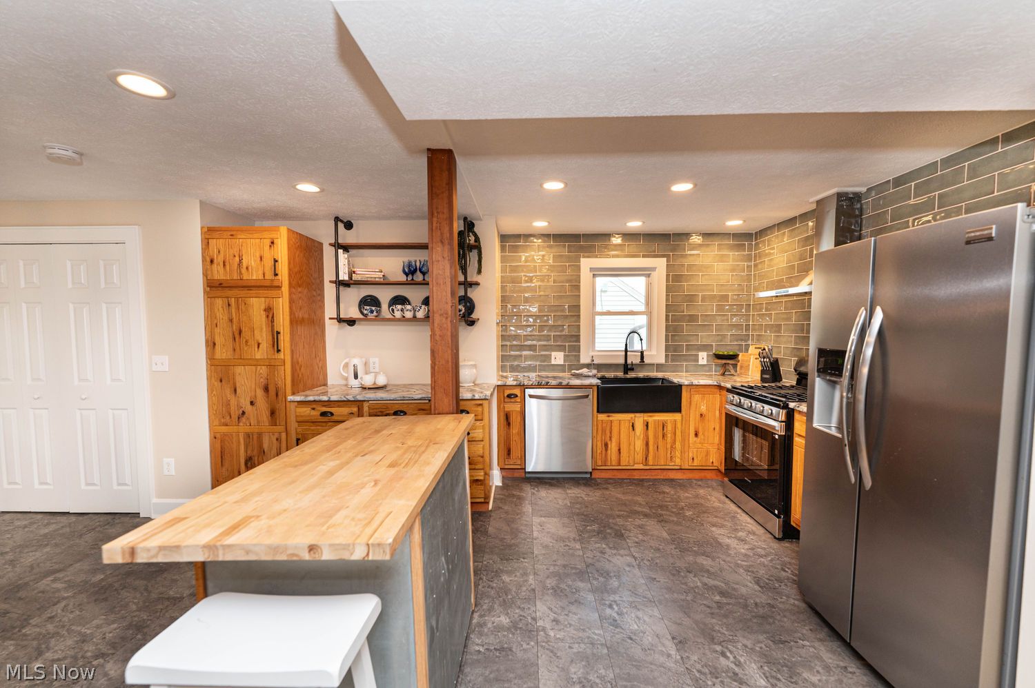 38306 Roselawn Avenue Willoughby OH 44094