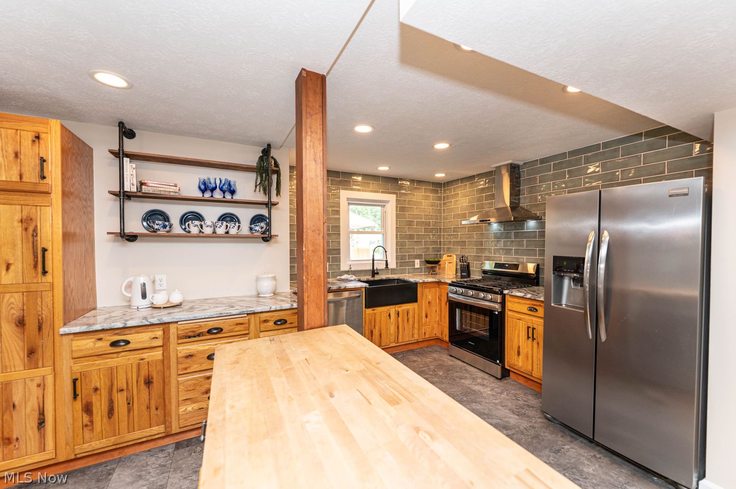 38306 Roselawn Avenue Willoughby OH 44094