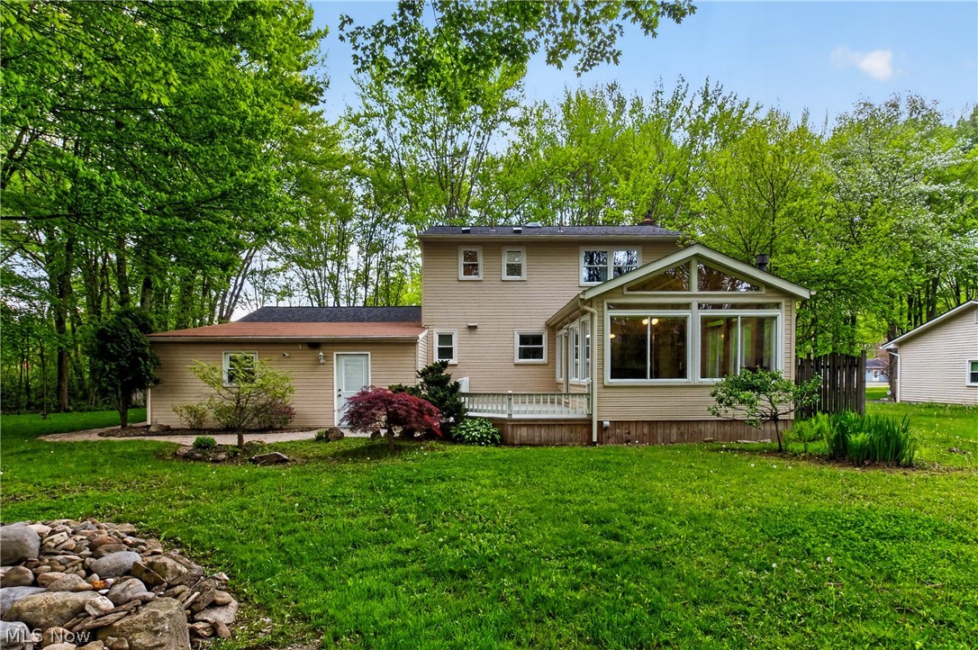 1097 Center Street E Warren OH 44481