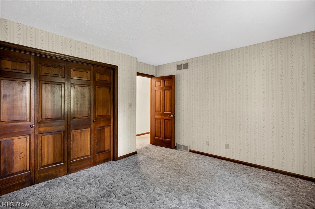 1097 Center Street E Warren OH 44481