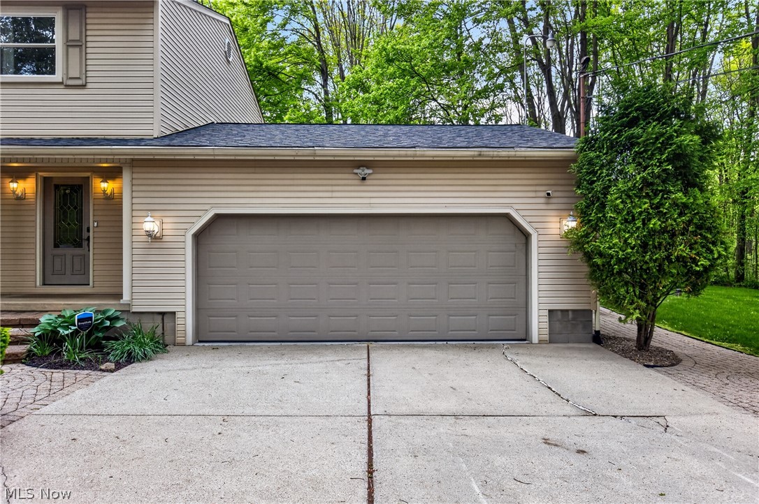 1097 Center Street E Warren OH 44481