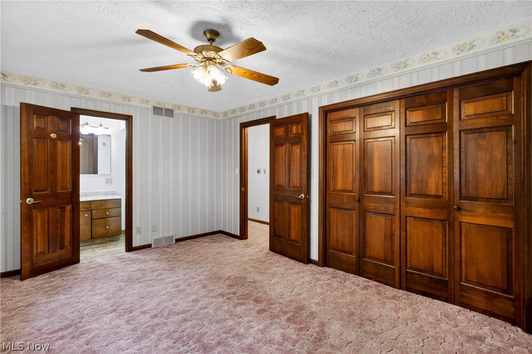 1097 Center Street E Warren OH 44481