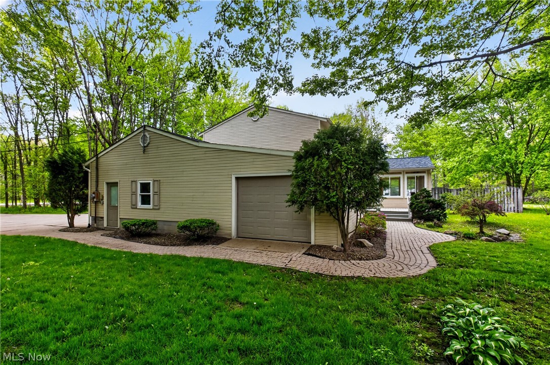 1097 Center Street E Warren OH 44481
