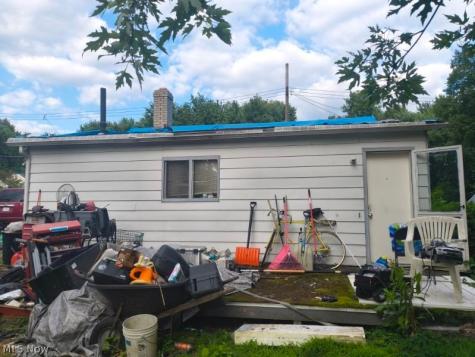 346 Joseph Avenue Barberton OH 44203