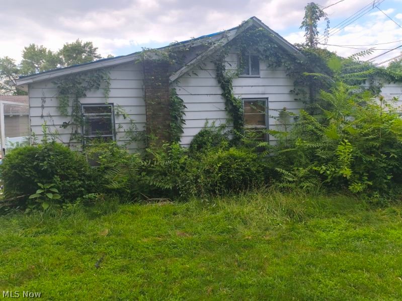 346 Joseph Avenue Barberton OH 44203