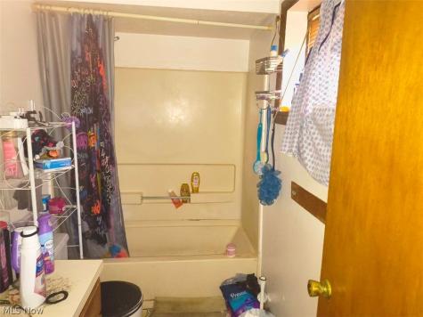 346 Joseph Avenue Barberton OH 44203