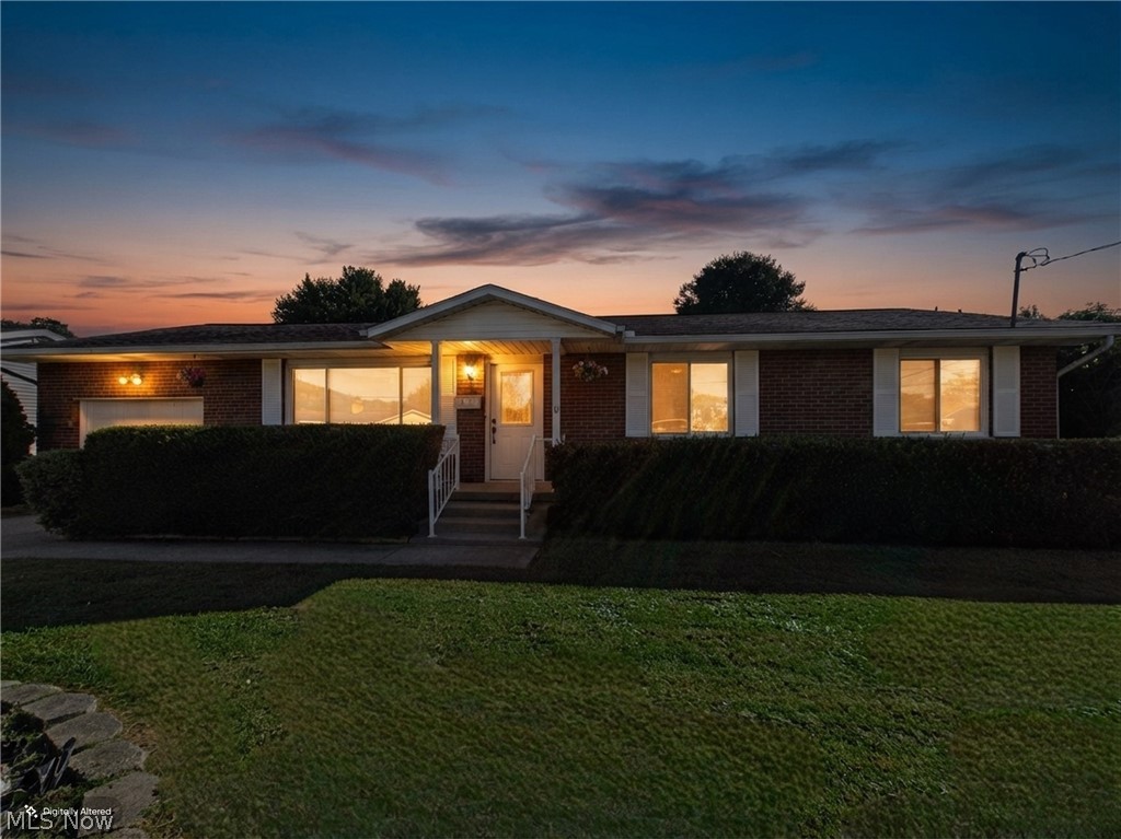 816 Campbell Drive Belpre OH 45714