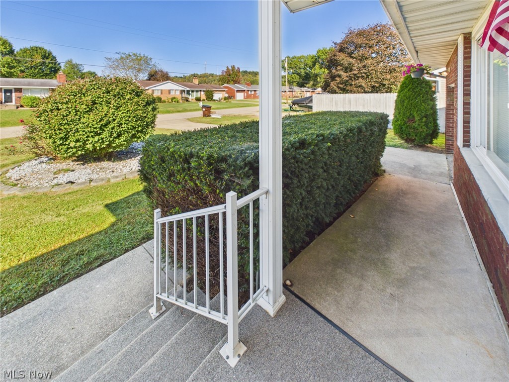 816 Campbell Drive Belpre OH 45714