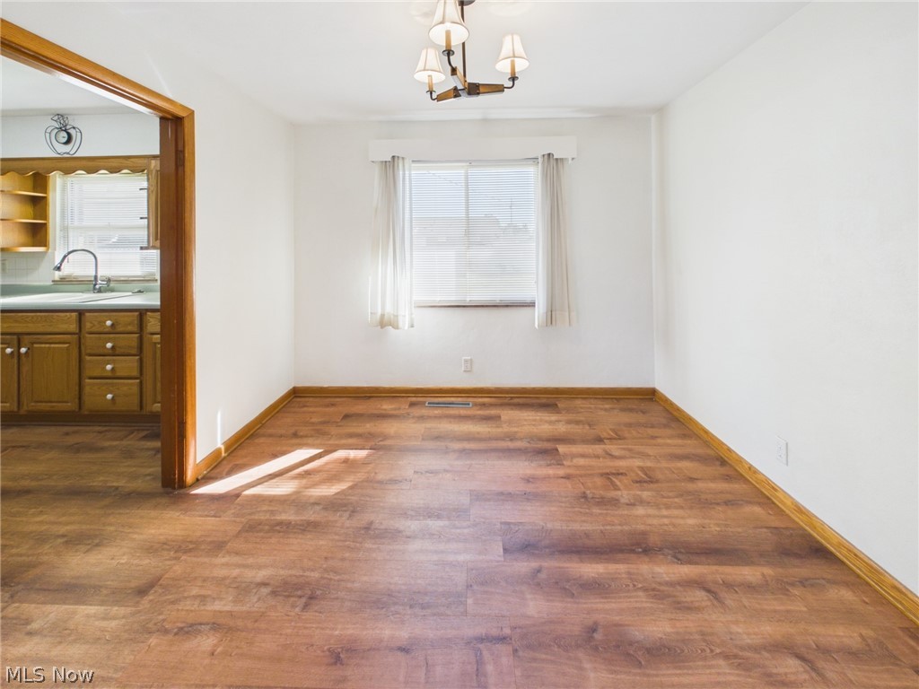 816 Campbell Drive Belpre OH 45714