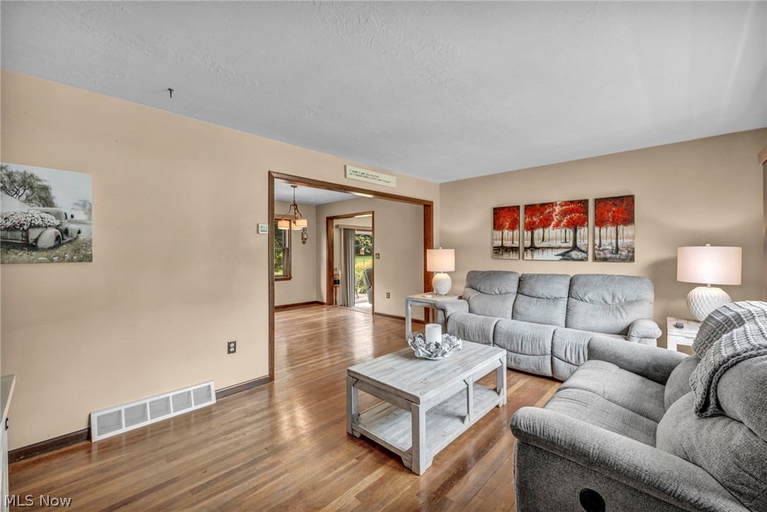 202 Roosevelt Drive Geneva OH 44041