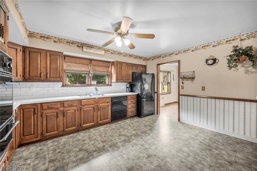 202 Roosevelt Drive Geneva OH 44041