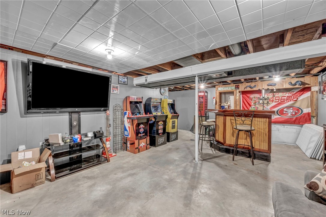 202 Roosevelt Drive Geneva OH 44041