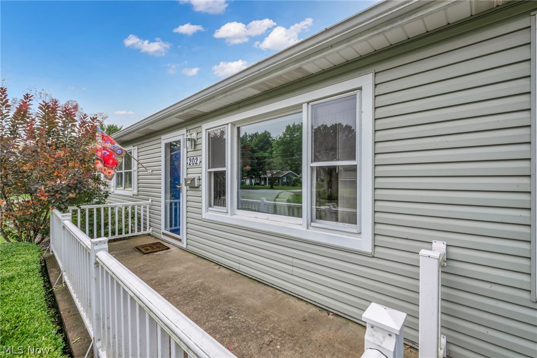 202 Roosevelt Drive Geneva OH 44041