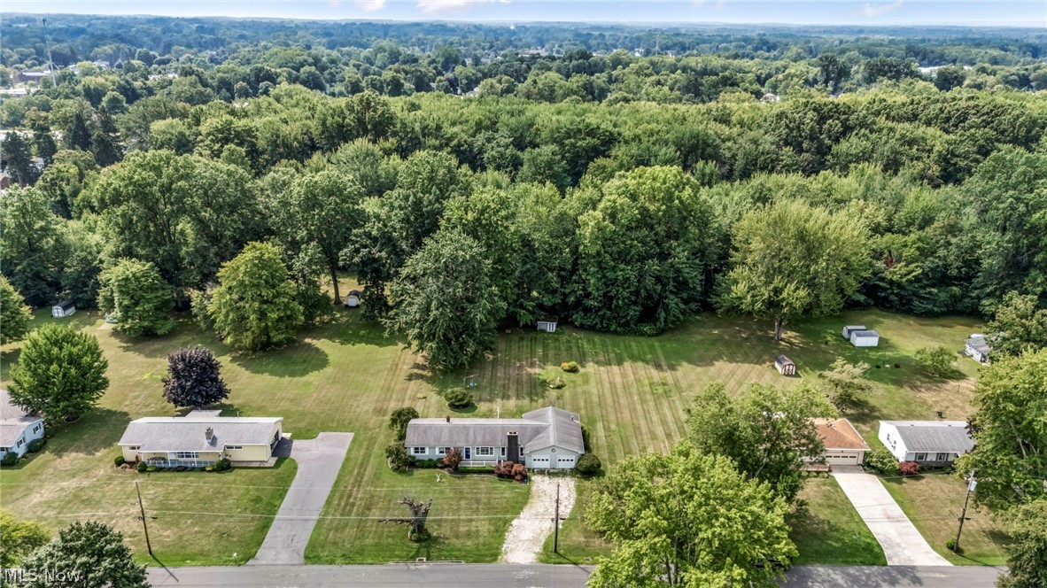 202 Roosevelt Drive Geneva OH 44041
