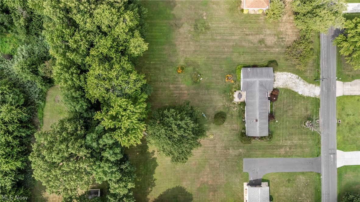 202 Roosevelt Drive Geneva OH 44041