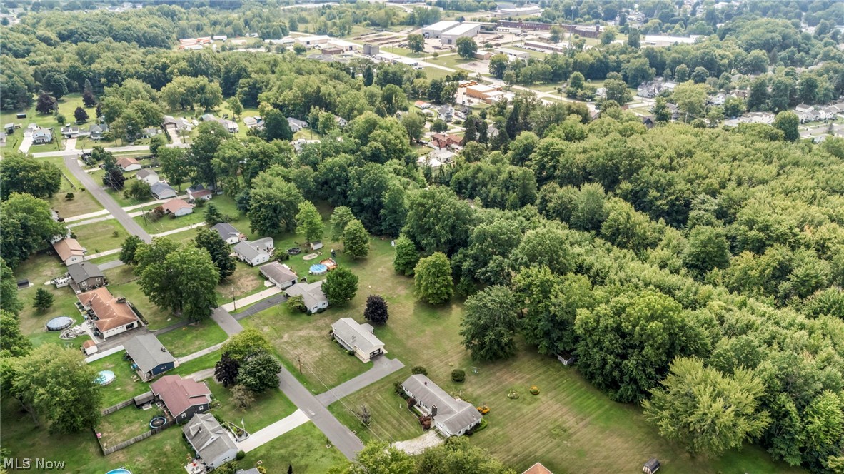 202 Roosevelt Drive Geneva OH 44041
