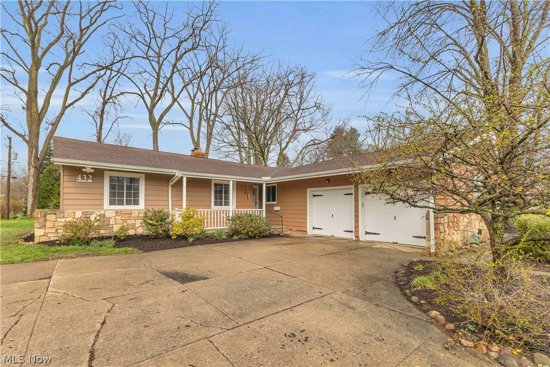 432 Powell Drive Bay Village OH 44140
