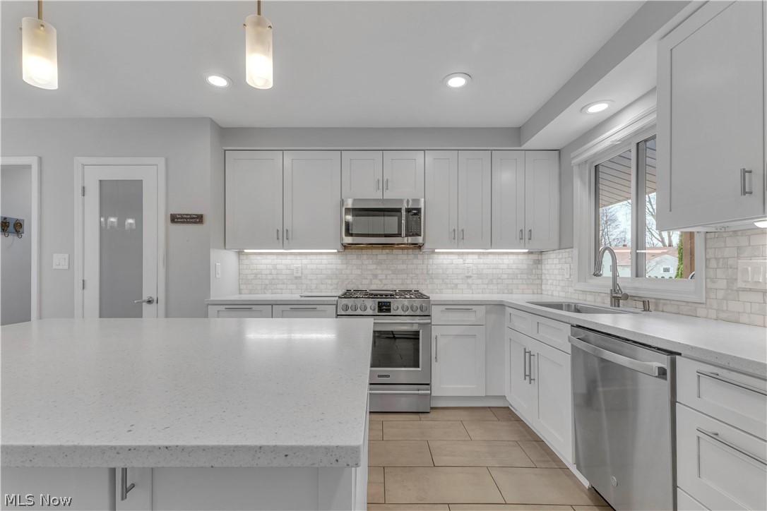 432 Powell Drive Bay Village OH 44140