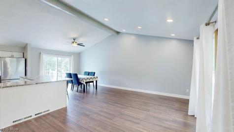 2786 Silverdale Drive Norton OH 44203