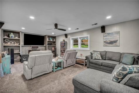 7676 Trenton Trail Middleburg Heights OH 44130