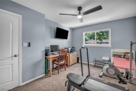 7676 Trenton Trail Middleburg Heights OH 44130