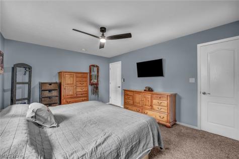 7676 Trenton Trail Middleburg Heights OH 44130