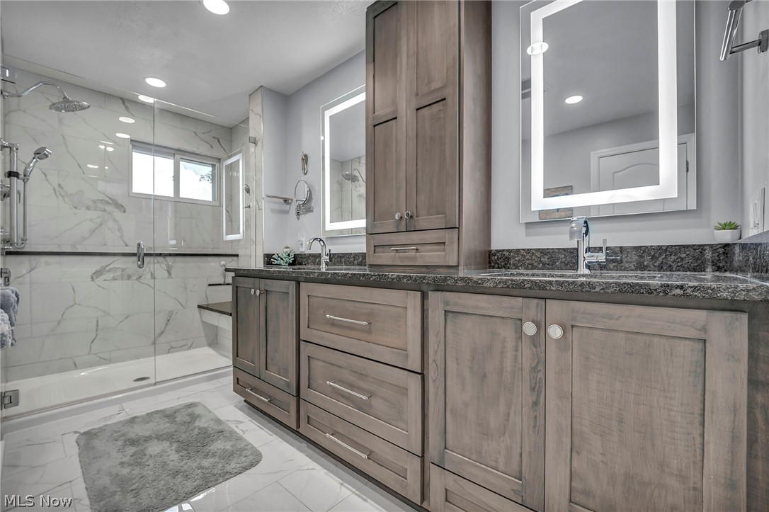 7676 Trenton Trail Middleburg Heights OH 44130