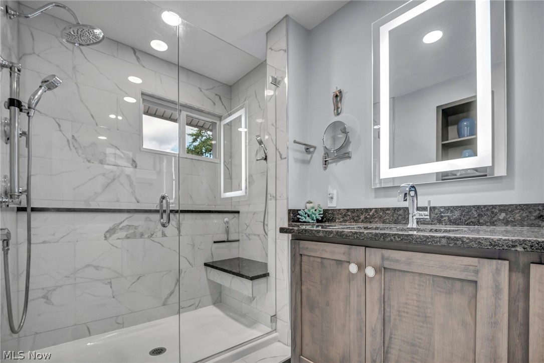 7676 Trenton Trail Middleburg Heights OH 44130