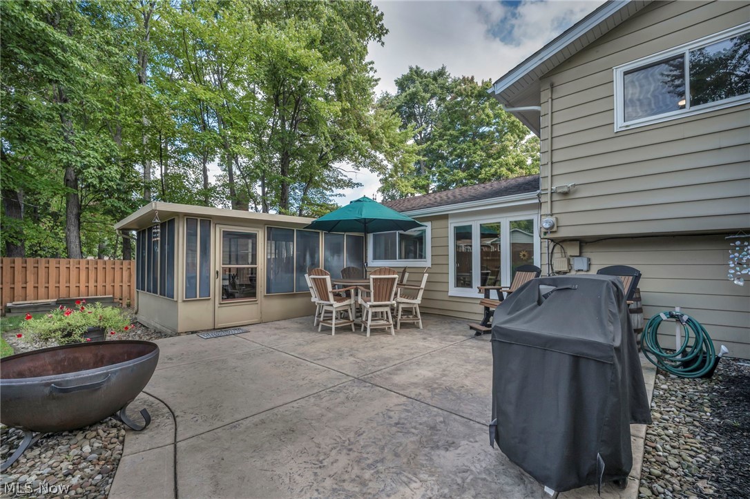 7676 Trenton Trail Middleburg Heights OH 44130