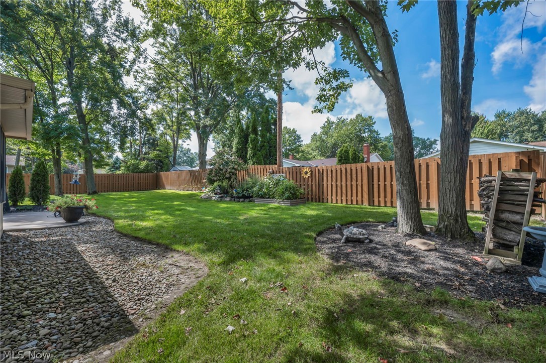 7676 Trenton Trail Middleburg Heights OH 44130