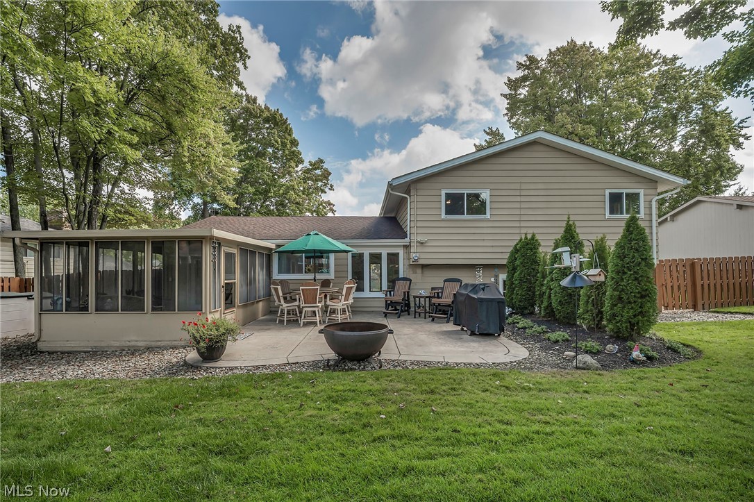 7676 Trenton Trail Middleburg Heights OH 44130