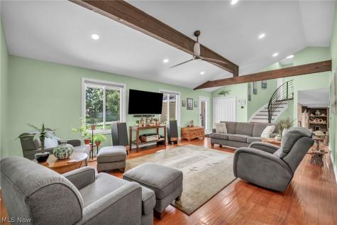 7676 Trenton Trail Middleburg Heights OH 44130