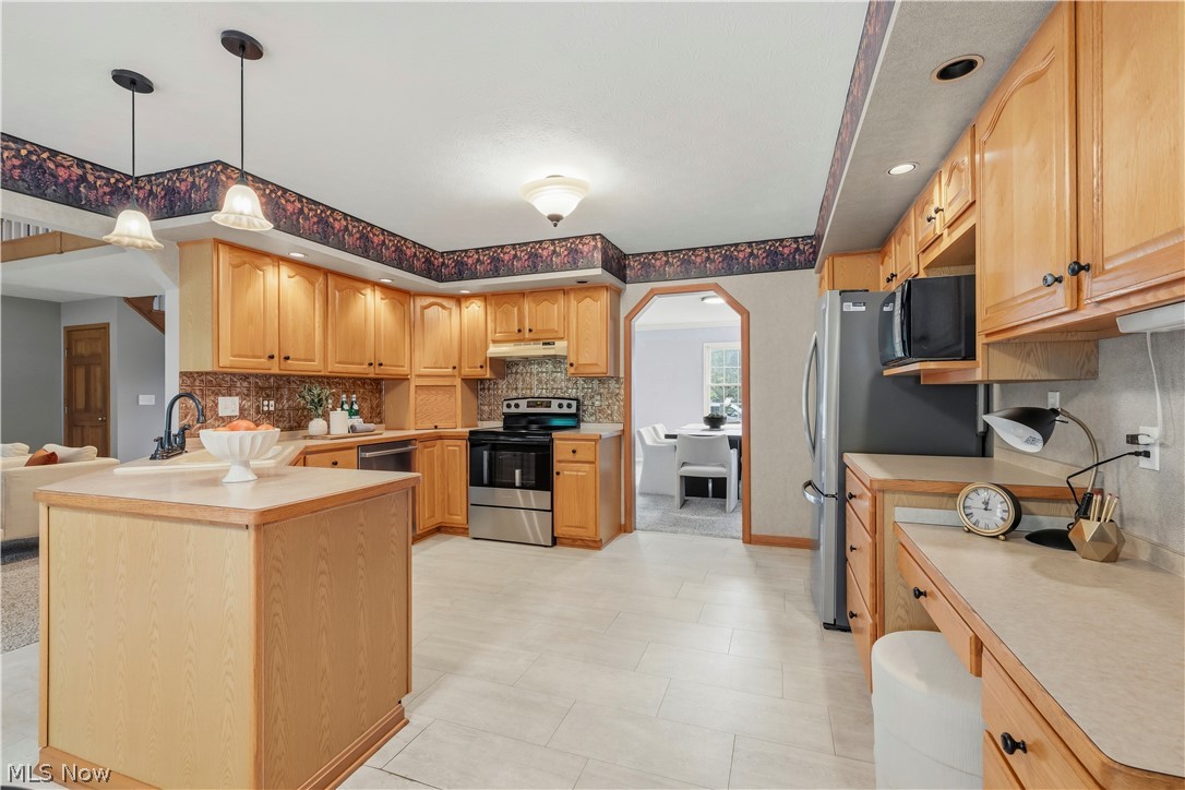 32336 Redwood Boulevard Avon Lake OH 44012