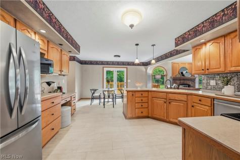 32336 Redwood Boulevard Avon Lake OH 44012