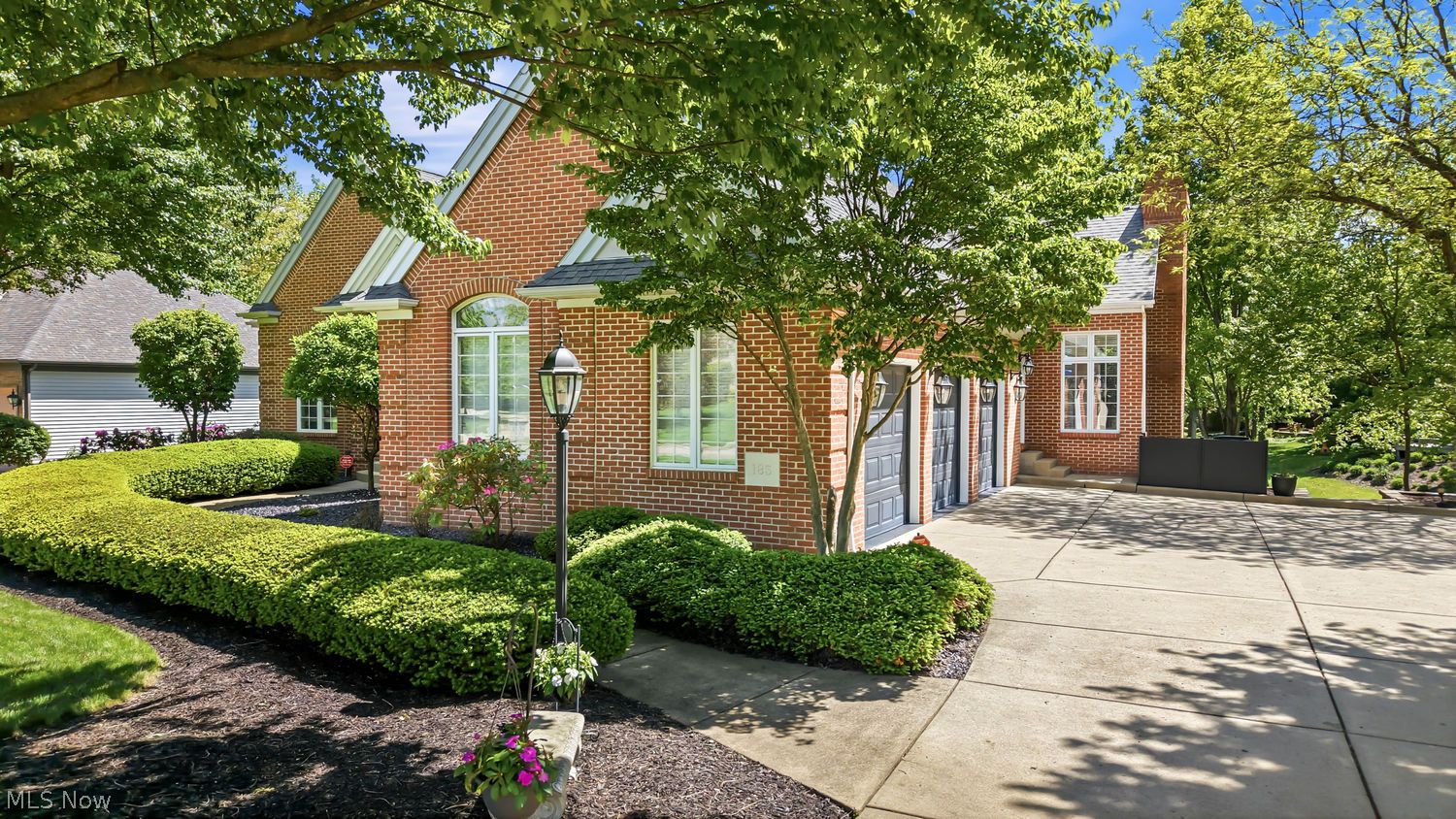 185 Queens Lane Canfield OH 44406