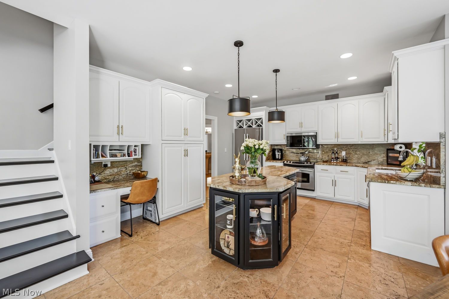 185 Queens Lane Canfield OH 44406